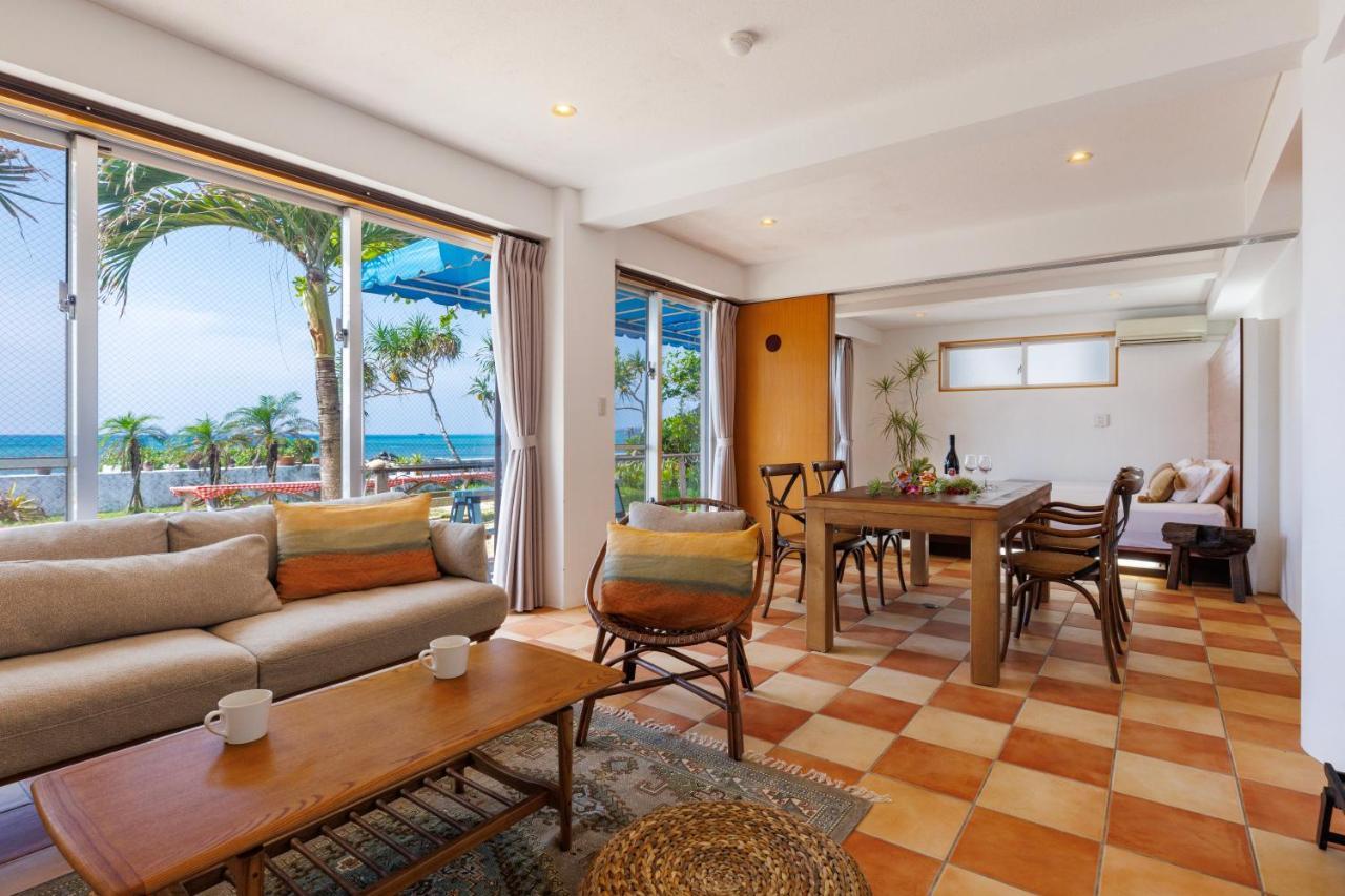 Beach Room Onna Exterior foto